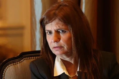 Patricia Bullrich: los sindicalistas hace años que no laburan