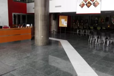 La adhesión al paro generó tensiones en la Legislatura