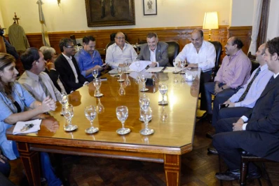 Los gremios del Subsidio de Salud arreglaron un aumento del 23%