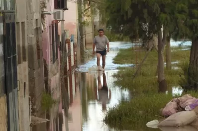 Manzur asegura que aún espera respuestas