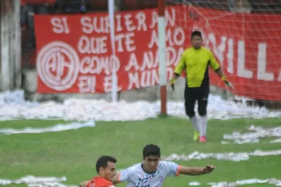 Newbery goleó y avanzó a segunda fase