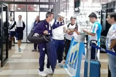 El plantel de Atlético y toda la intimidad del viaje de regreso a Tucumán