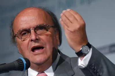 En la UIA dicen que las medidas del Gobierno se parecen a las de Cavallo y Martínez de Hoz