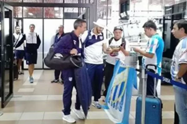 El plantel de Atlético y toda la intimidad del viaje de regreso a Tucumán