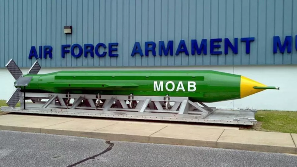 MOAB. Así es la bomba que lanzó Estados Unidos. FOTO TOMADA DE CLARIN