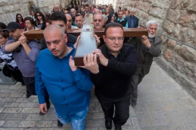 Arrancan las procesiones de Viernes Santo en Jerusalén