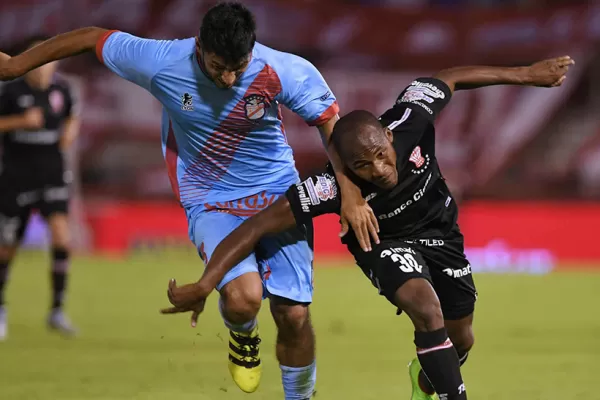 Arsenal le ganó sobre el final a Huracán en Parque Patricios