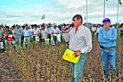 La Eeaoc presentó sus avances en soja y maíz