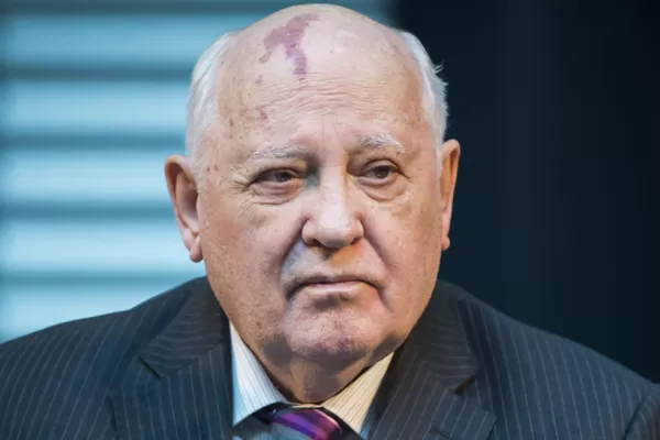 Se sumó Rusia: Gorbachov alertó sobre el posible inicio de una carrera armamentista