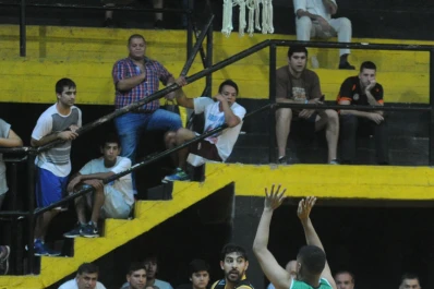 Cruce de santafesinos y tucumanos en los playoffs