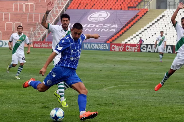 Banfield no pudo con Godoy Cruz y perdió en Mendoza