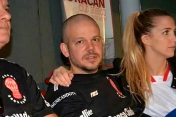 En la tribuna de Huracán acusaron de mufa a René de Calle 13