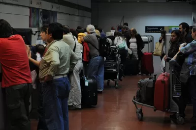 Cuánto cuesta y a partir de cuándo se puede viajar desde Tucumán a Lima y a Santiago del Chile