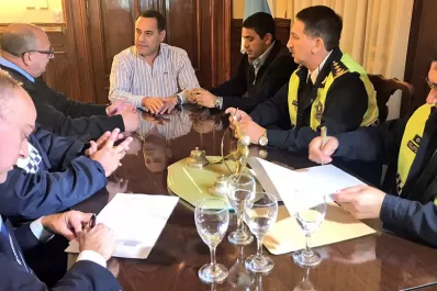 La Policía y el Servicio Penitenciario acordaron un aumento del 23%