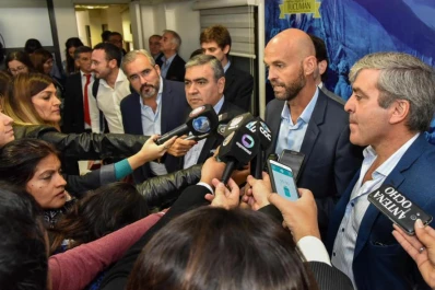 Cambiemos anunció un metrobús para San Miguel de Tucumán