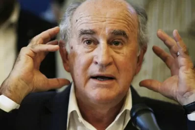 Oscar Parrilli, polémico: a Maduro lo critican por sus aciertos, como a nosotros