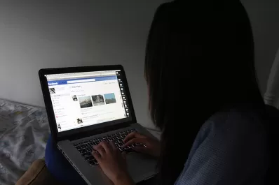 Frustrada con la Justicia, una joven contó en Facebook que sufrió un intento de abuso