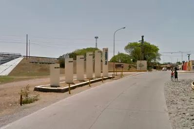 Le robó la moto a su vecina, se la devolvió y la amenazó de muerte para que no lo denuncie