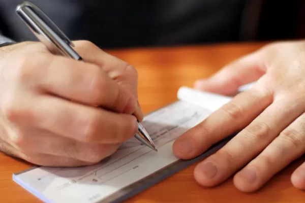 El impuesto al Cheque marcará otra puja Nación-provincias por el reparto de fondos