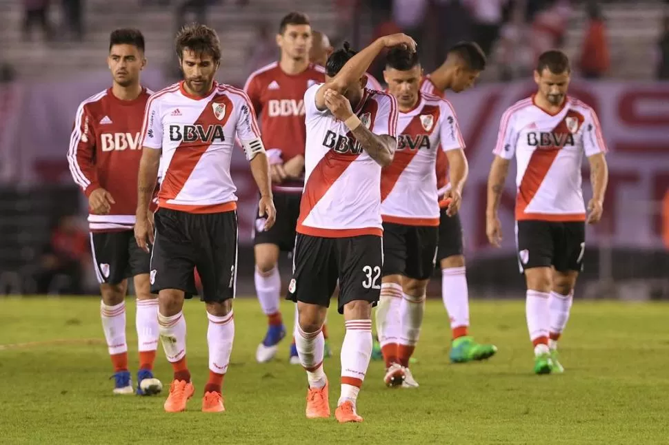 CASI UNA DERROTA. Así sintieron los jugadores de River el empate de ayer.  telam