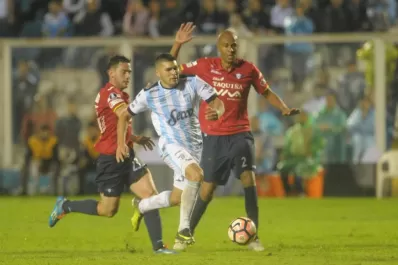 Barbona jugó a otra velocidad, estilo “hijo del viento”