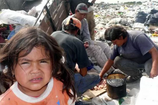 Una familia tipo requiere de más de $ 14.000 al mes para no caer bajo la línea de pobreza