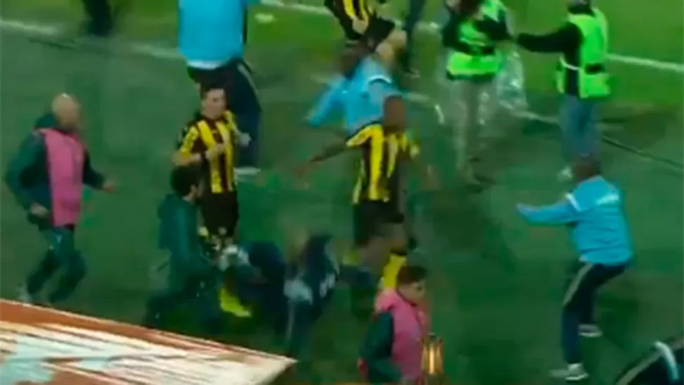 Video: los jugadores de Peñarol terminaron a las piñas con los de Palmeiras