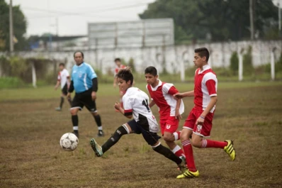 Los chicos se divierten y marcan muchos goles en cada uno de los encuentros