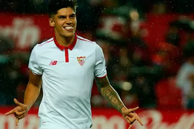 El tucumano Correa marcó para Sevilla, que quiere dar pelea en España