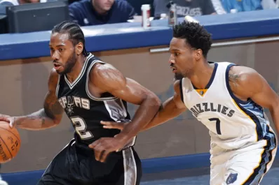 Spurs clasificó a las semifinales del Oeste