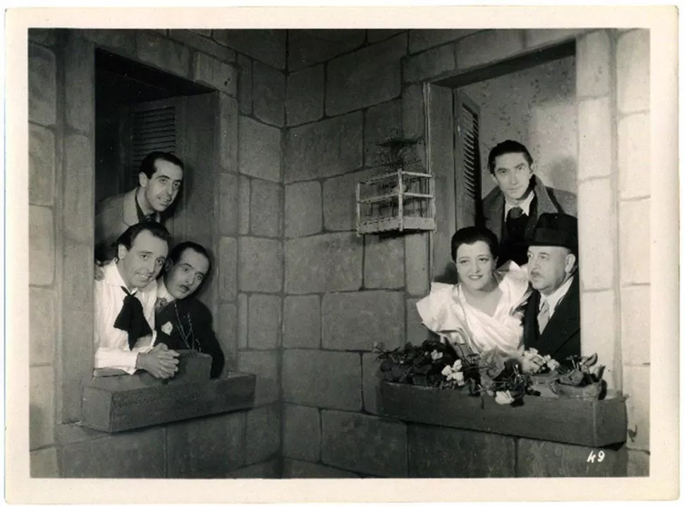 EN 1936. Benjamin Fondane y el cuartero de los Aguilar (Paco, Ezequiel, Pepe y Elisa Aguilar), cuando la gestación de Tararira.  