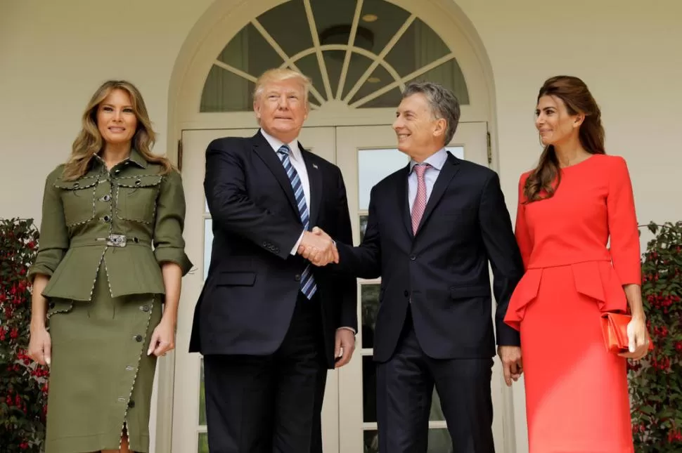 ACUERDO SELLADO. El presidente Trump escuchó el pedido de su par argentino, Macri, durante la cumbre que se desarrolló en la Casa Blanca.   REUTERS