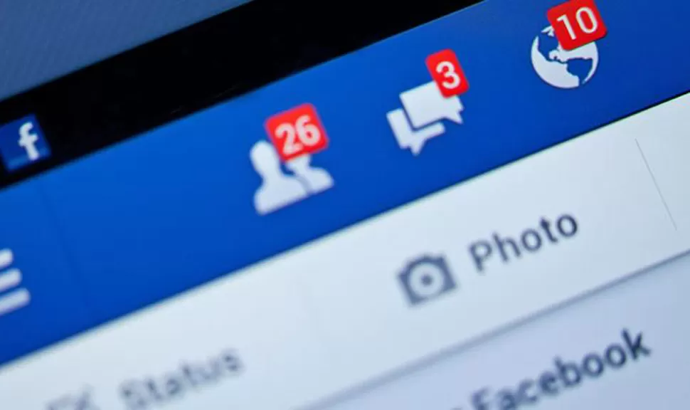 La Corte equiparó la violación de la cuenta de Facebook a la del correo