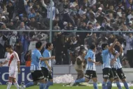 Atlético recibiría a River el 11 de junio