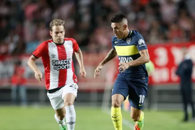 Boca empató con Estudiantes y se mantiene en lo más alto de la tabla