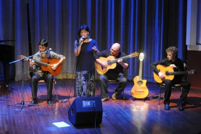 Una fresca voz para el folclore