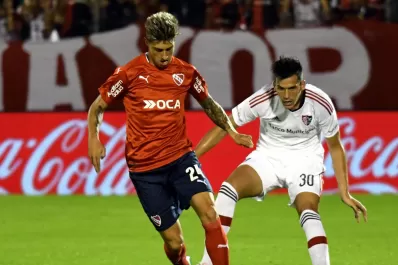 Independiente goleó a Newell's y lo complicó