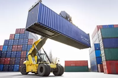 Déficit récord en el comercio exterior de manufacturas