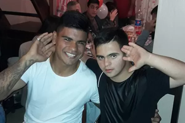 Video: Lentini sorprendió a un hincha de San Martín en su cumpleaños