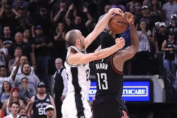 Con un tapón de Manu Ginóbili, Spurs venció a Rockets