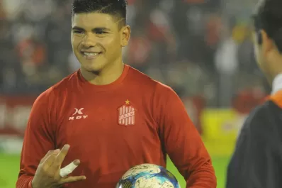 Mirá el golazo de tijera que marcó Lentini