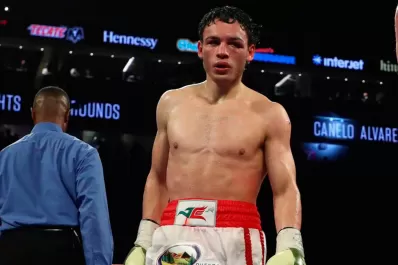 Julio César Chávez Jr. y un polémico video rodeado de mujeres