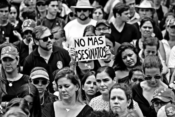 Los venezolanos siguen en las calles a pesar de la represión
