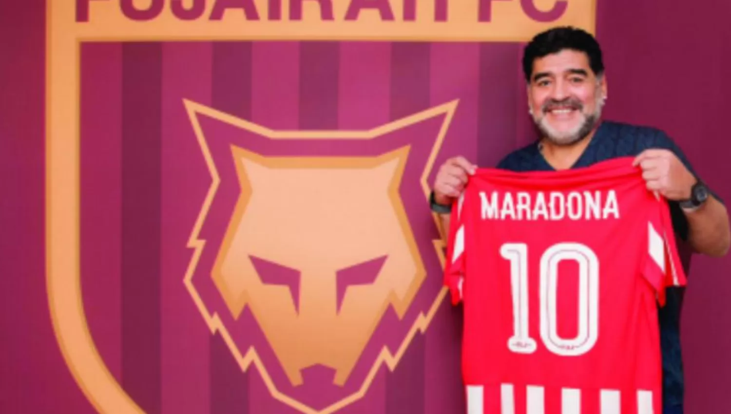 EL REGRESO. Diego Maradona está instalado en Emiratos Arabes, en donde se pondrá a cargo de un equipo de segunda división. FOTO TOMADA DE MUNDODEPORTIVO.COM