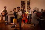 Seis jóvenes reviven una música anciana