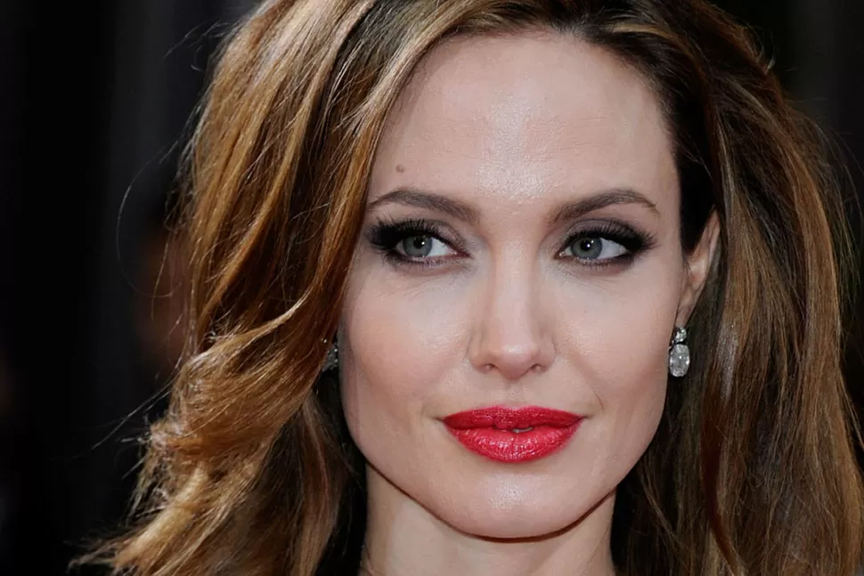 Las fotos lo confirman: Angelina Jolie se reconcilió con el hombre de su vida