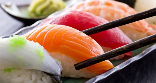 síntomas de parásitos intestinales del sushi