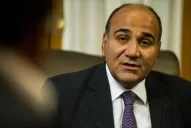 Manzur insinúa, otra vez, que no le giran recursos