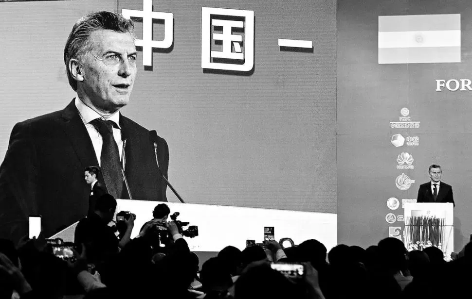 ENTUSIASMO. El presidente Macri disertó ayer en Beijing ante unos 800 invitados, entre los que había funcionarios y empresarios de ambos países. Dyn