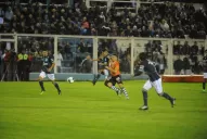 A puro fútbol, Atlético cortó la sequía de más de un mes sin victorias en el campeonato local